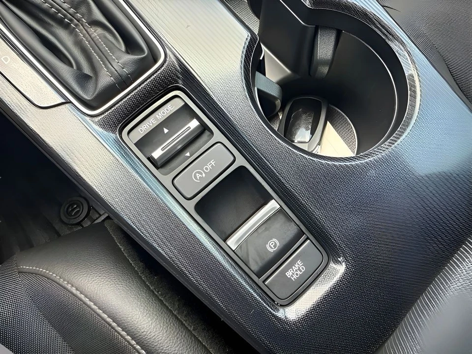 2025 Honda Civic 11th Gen - Image 27 of 31