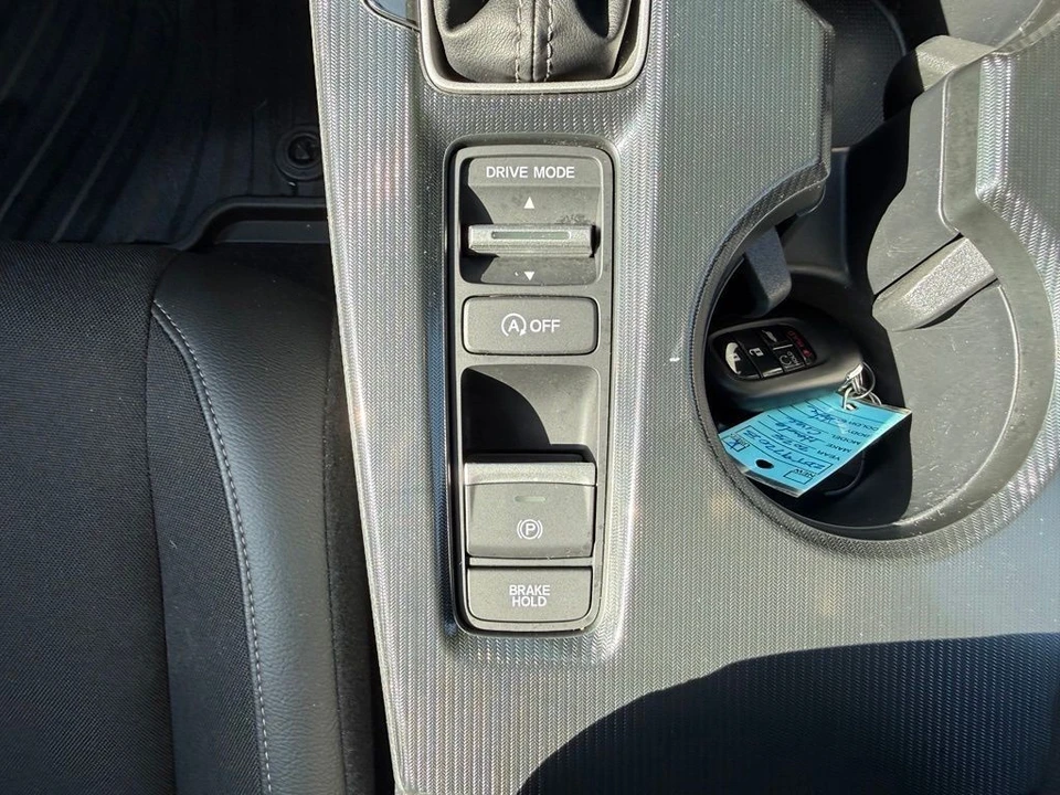 2025 Honda Civic 11th Gen - Image 20 of 31