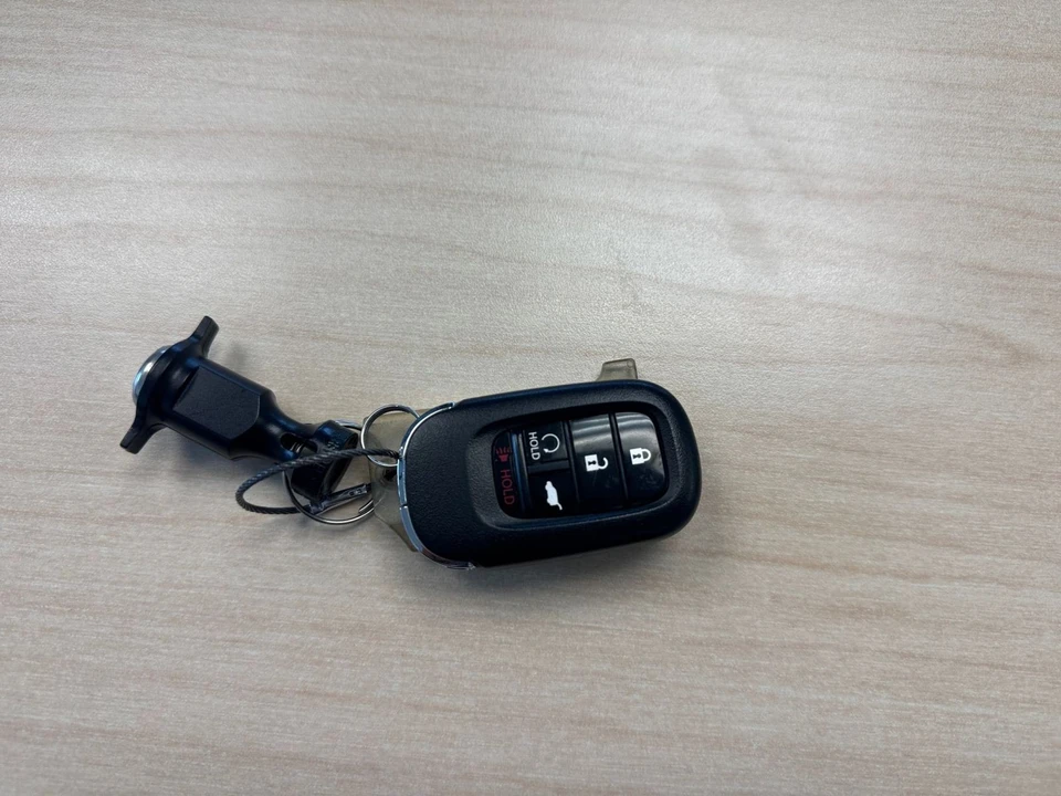 2025 Honda Civic 11th Gen - Image 25 of 31