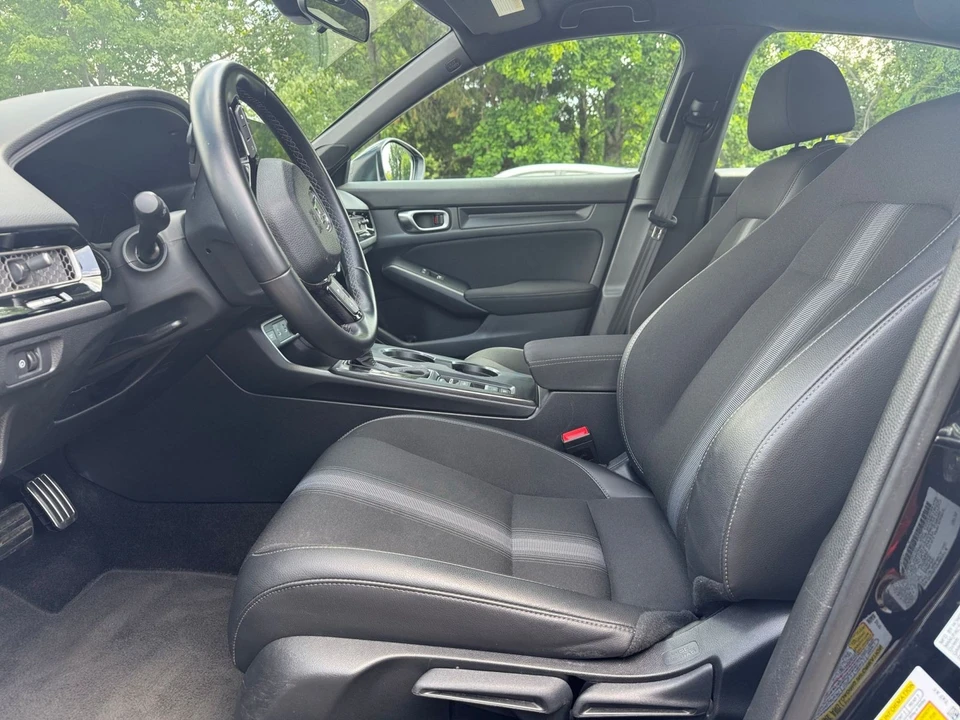 2025 Honda Civic 11th Gen - Image 27 of 31