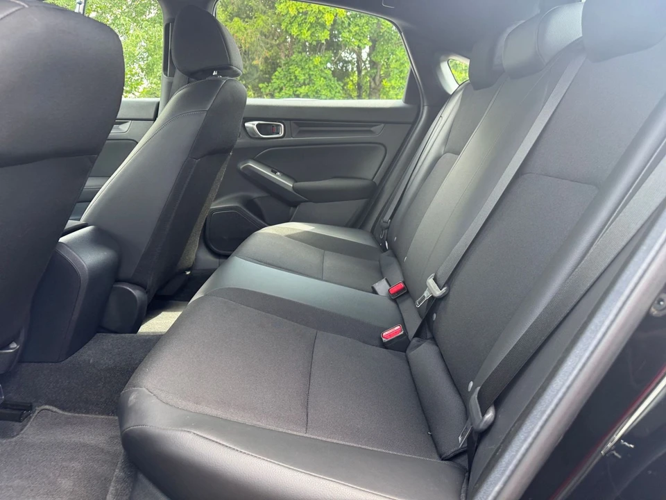 2025 Honda Civic 11th Gen - Image 26 of 31