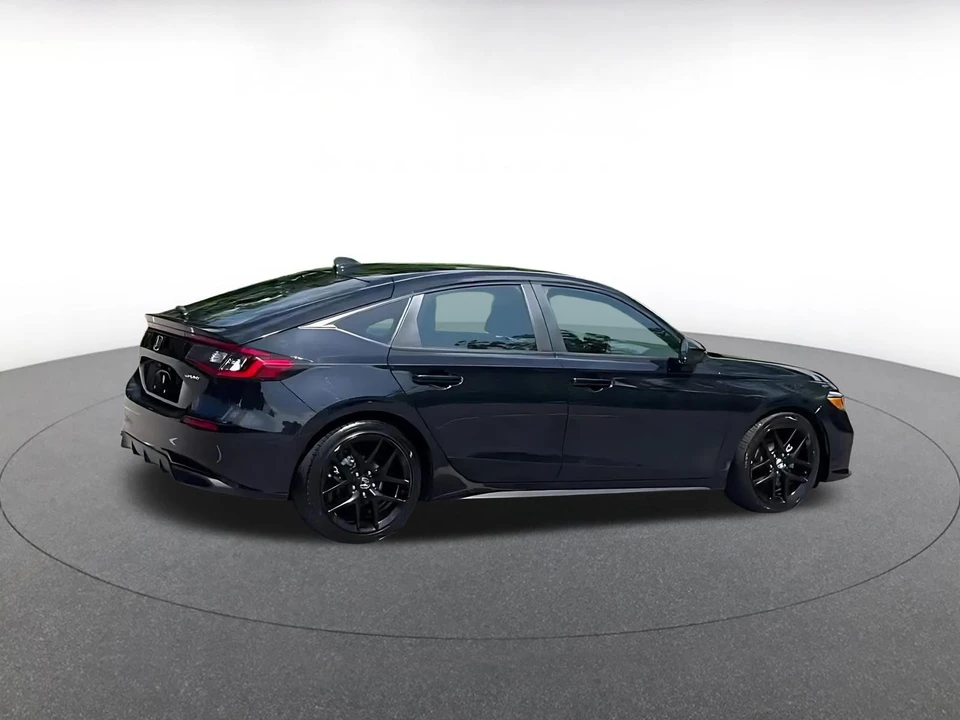 2025 Honda Civic 11th Gen - Image 16 of 31