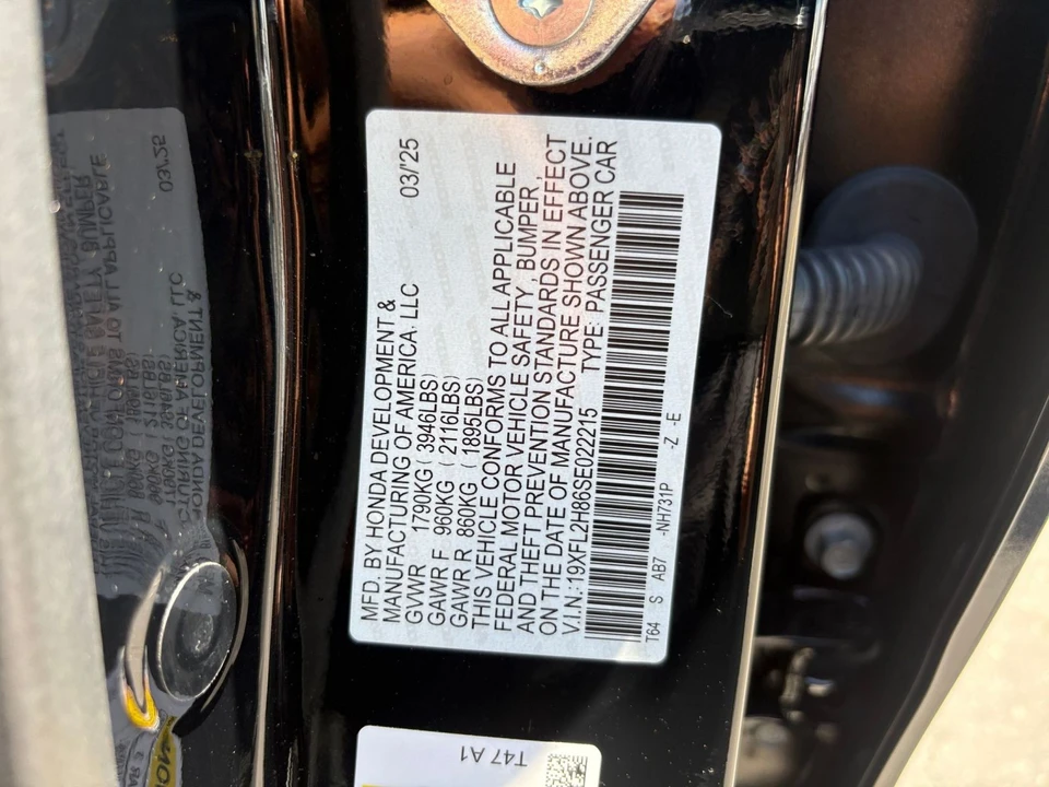 2025 Honda Civic 11th Gen - Image 30 of 31
