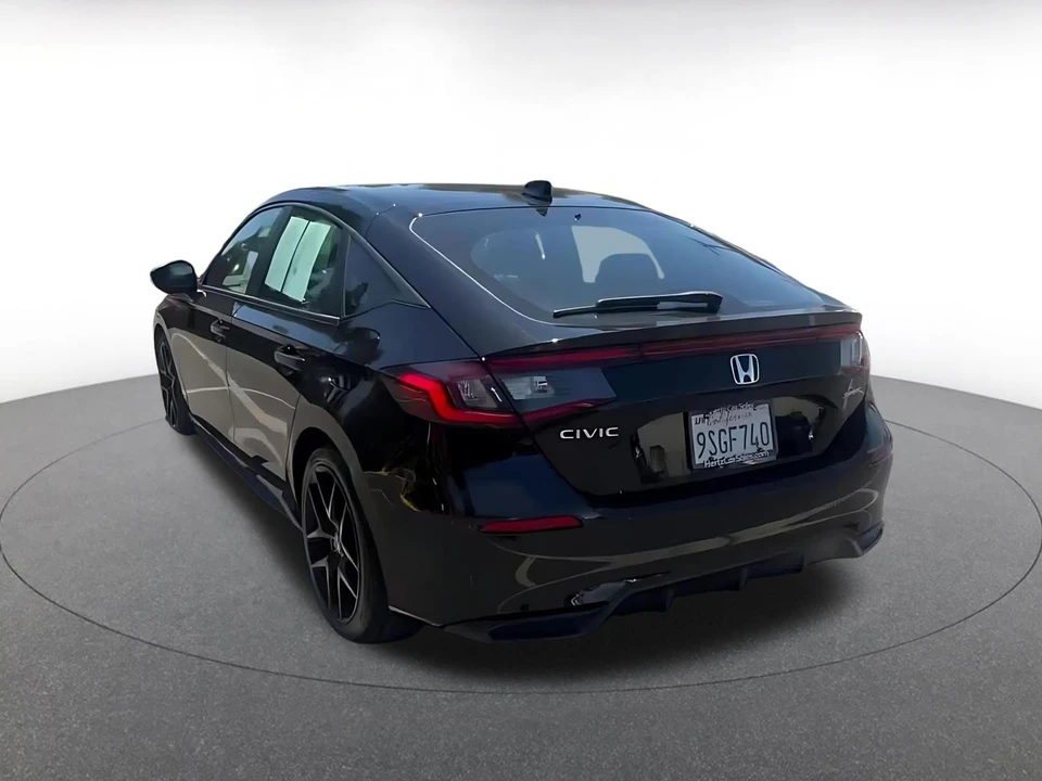 2025 Honda Civic 11th Gen - Image 13 of 31