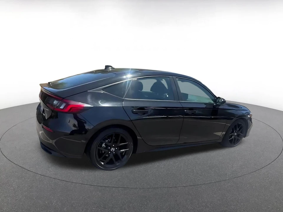 2025 Honda Civic 11th Gen - Image 17 of 31