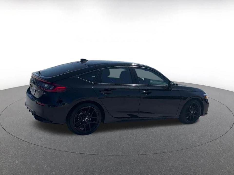 2025 Honda Civic 11th Gen - Image 16 of 31