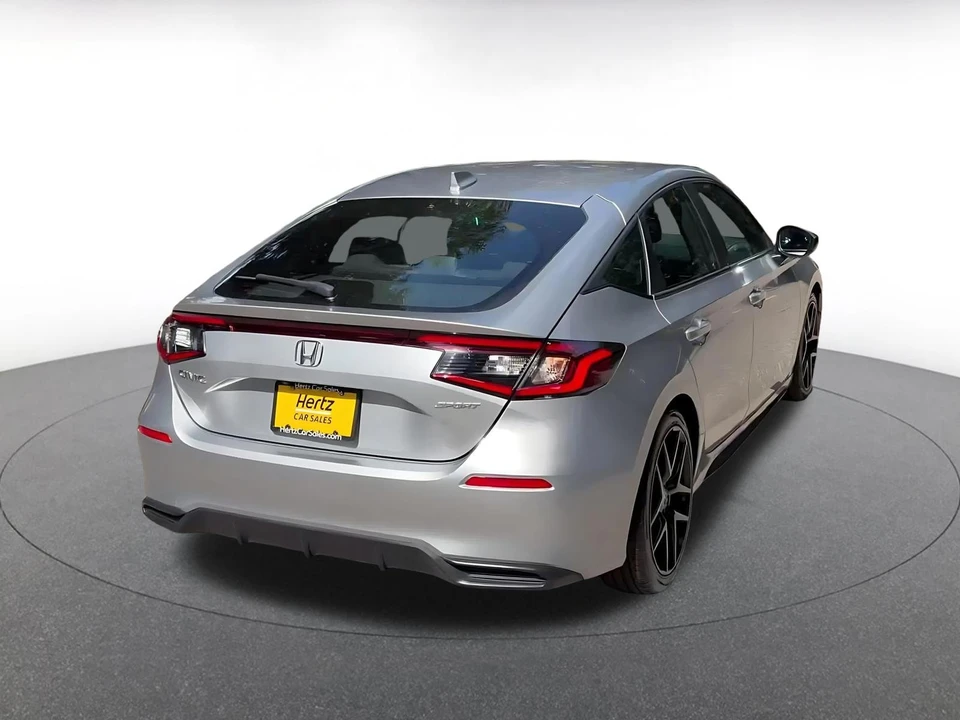 2025 Honda Civic 11th Gen - Image 13 of 31