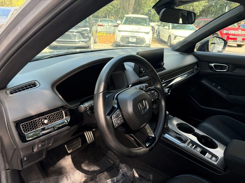 2025 Honda Civic 11th Gen - Image 30 of 31