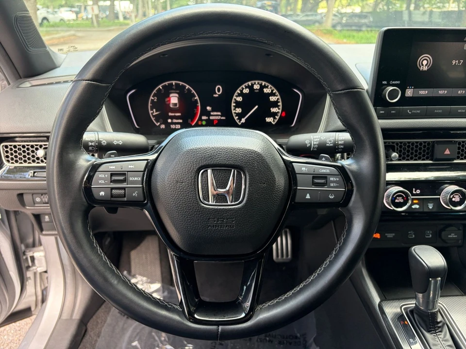 2025 Honda Civic 11th Gen - Image 24 of 31