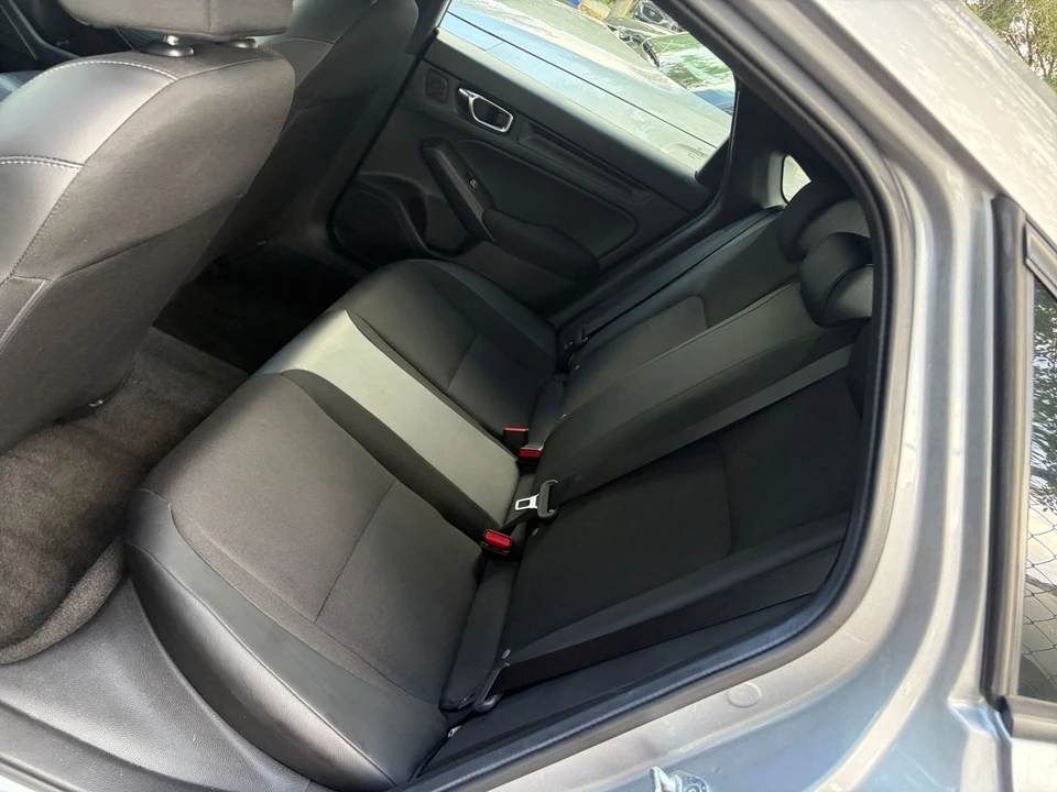 2025 Honda Civic 11th Gen - Image 22 of 31