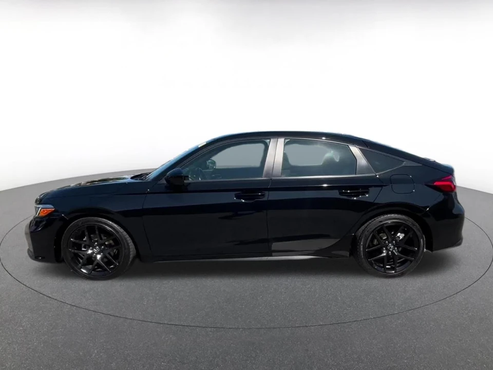 2025 Honda Civic 11th Gen - Image 11 of 31