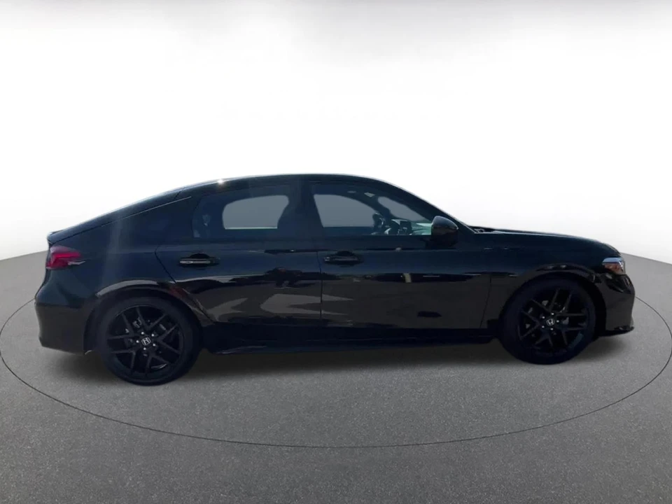 2025 Honda Civic 11th Gen - Image 18 of 31