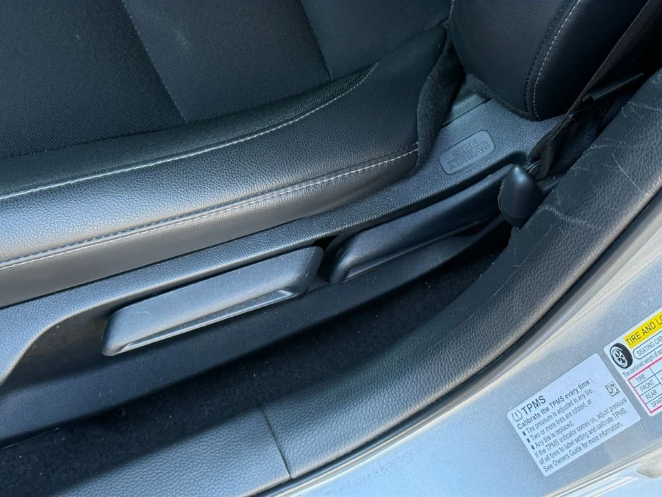 2025 Honda Civic 11th Gen - Image 20 of 31