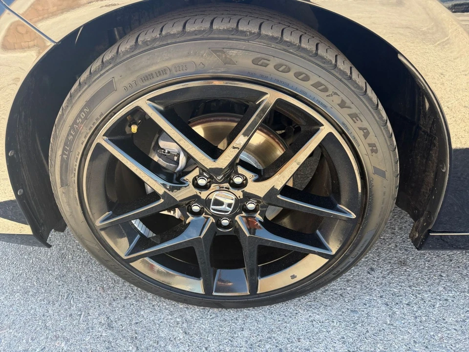2025 Honda Civic 11th Gen - Image 30 of 31