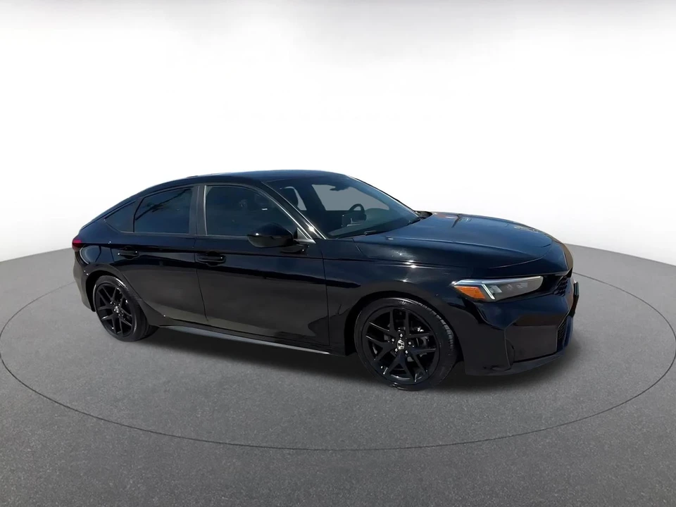 2025 Honda Civic 11th Gen - Image 2 of 31