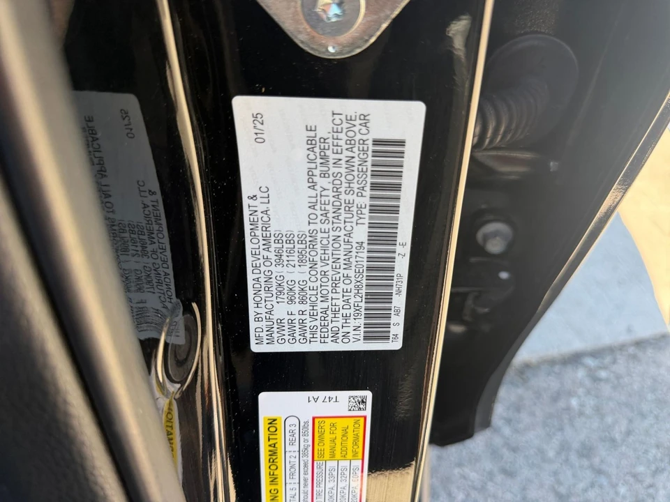 2025 Honda Civic 11th Gen - Image 29 of 31