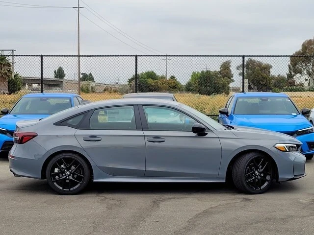2025 Honda Civic 11th Gen - Image 4 of 12