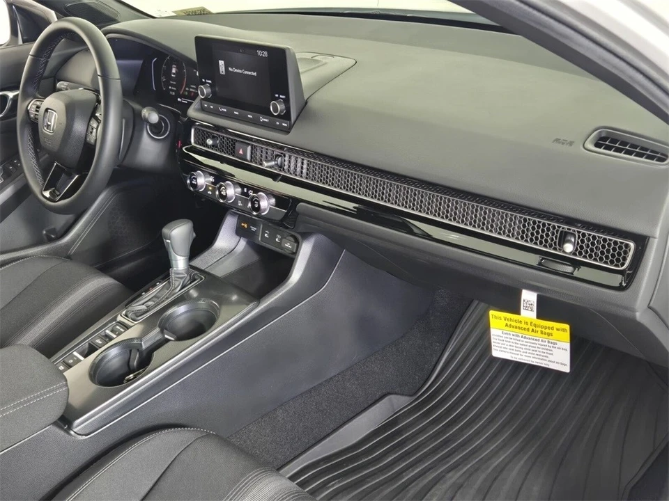 2025 Honda Civic 11th Gen - Image 17 of 21