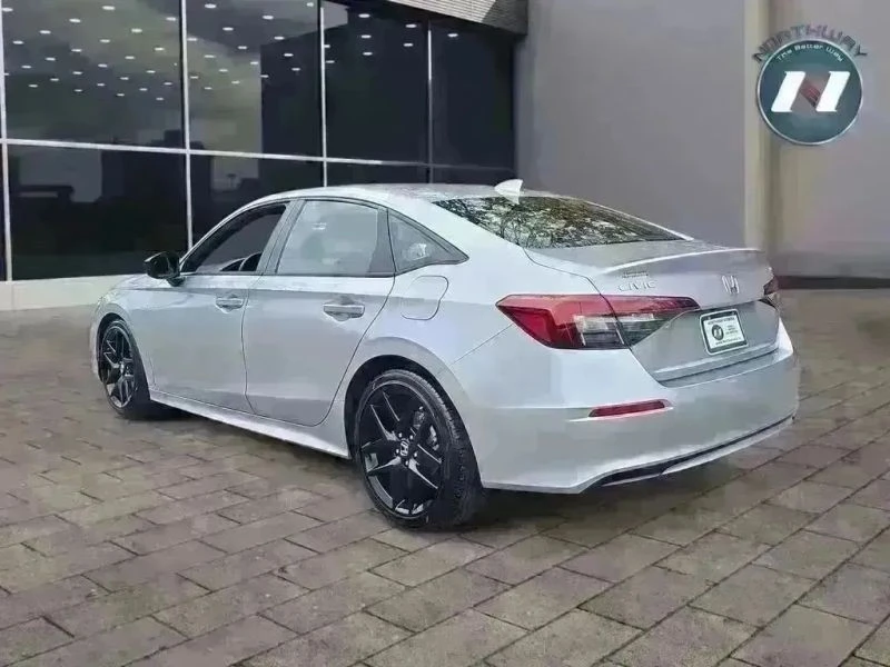 2025 Honda Civic 11th Gen - Image 3 of 12