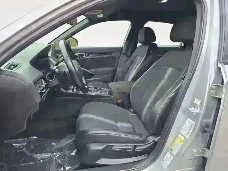2025 Honda Civic 11th Gen - Image 9 of 12