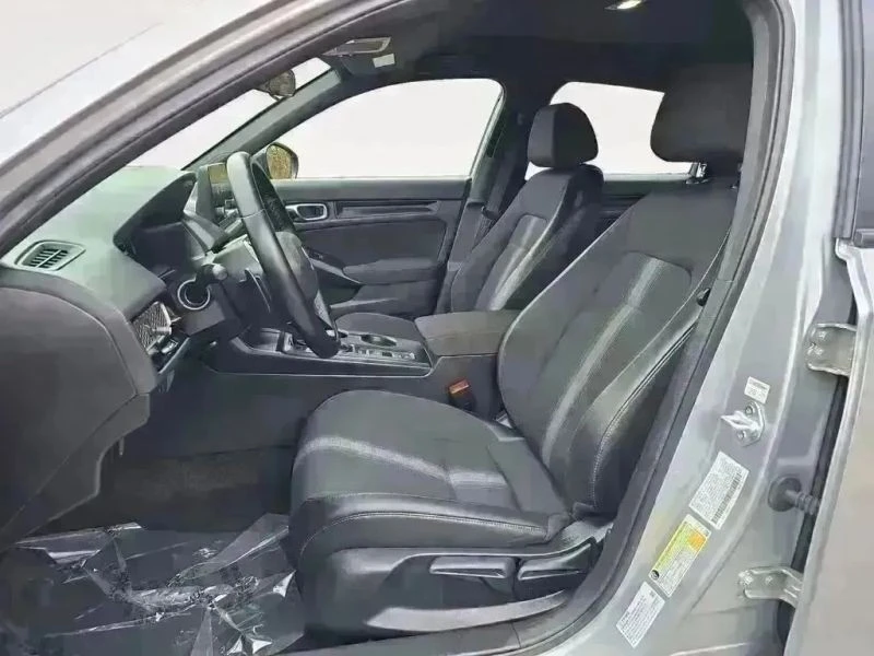 2025 Honda Civic 11th Gen - Image 9 of 12