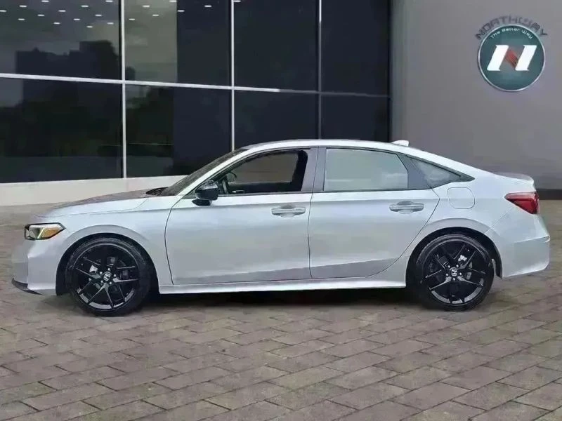 2025 Honda Civic 11th Gen - Image 2 of 12