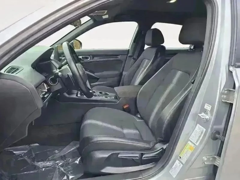 2025 Honda Civic 11th Gen - Image 9 of 12