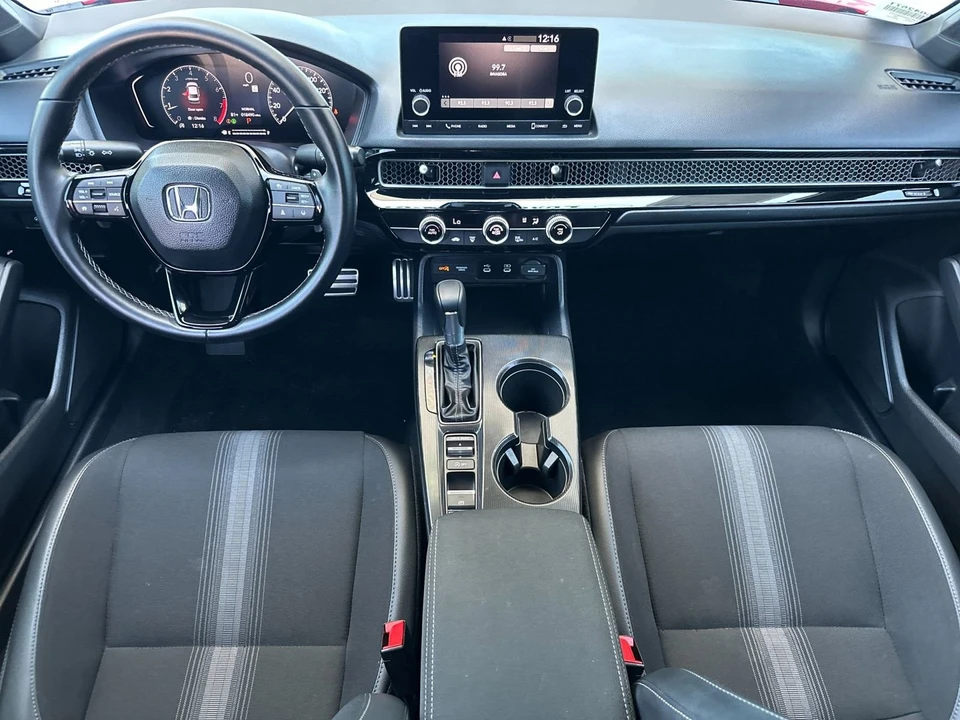2025 Honda Civic 11th Gen - Image 13 of 31