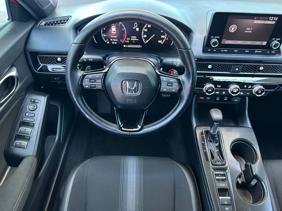 2025 Honda Civic 11th Gen - Image 14 of 31