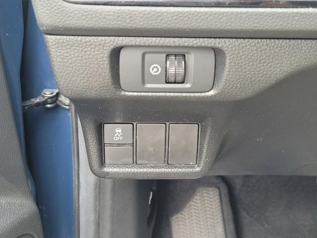 2025 Honda Civic 11th Gen - Image 17 of 27