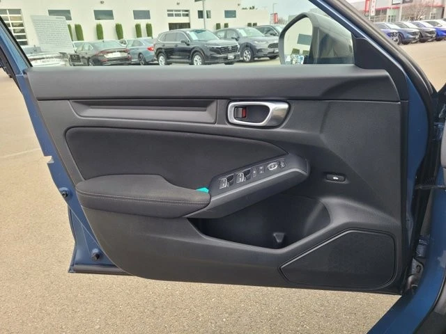 2025 Honda Civic 11th Gen - Image 15 of 27