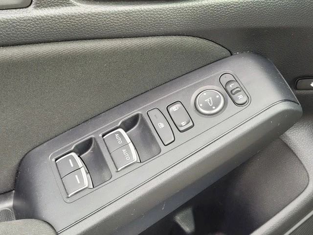 2025 Honda Civic 11th Gen - Image 16 of 27