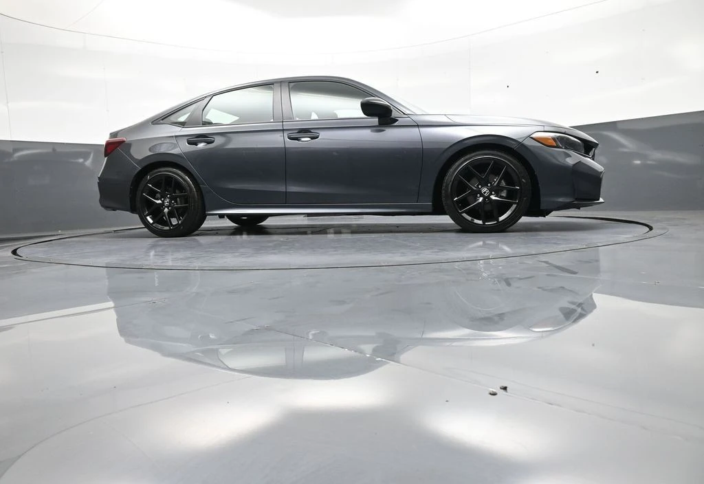 2025 Honda Civic 11th Gen - Image 28 of 31