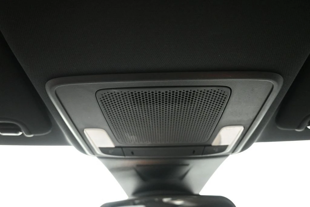 2025 Honda Civic 11th Gen - Image 17 of 31