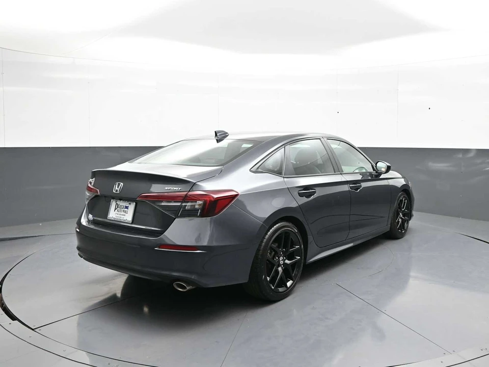 2025 Honda Civic 11th Gen - Image 6 of 31