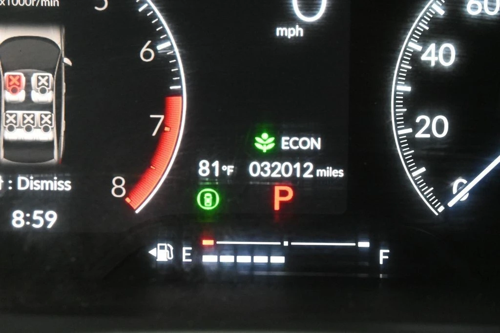 2025 Honda Civic 11th Gen - Image 16 of 31