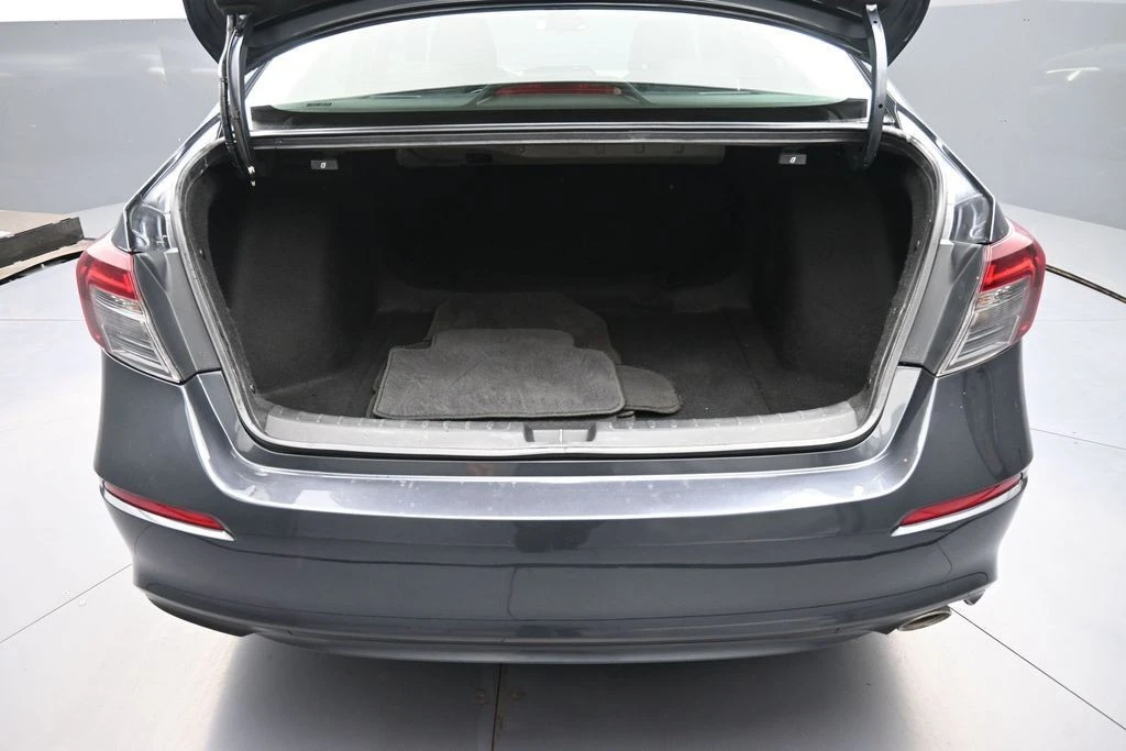 2025 Honda Civic 11th Gen - Image 21 of 31