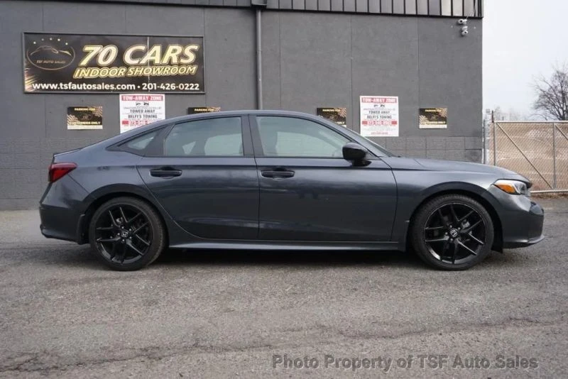 2025 Honda Civic 11th Gen - Image 8 of 12