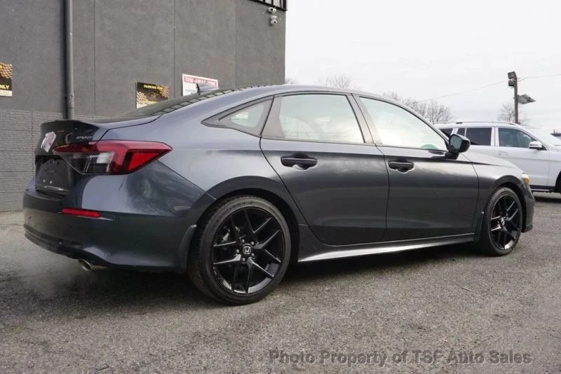 2025 Honda Civic 11th Gen - Image 7 of 12