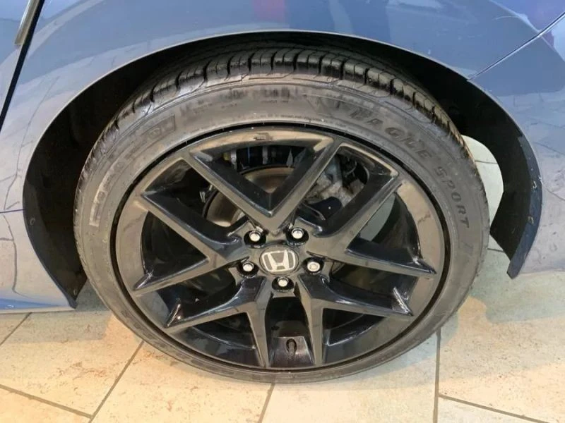 2025 Honda Civic 11th Gen - Image 12 of 12