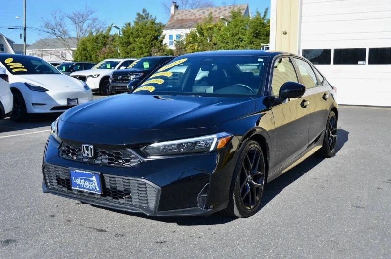 2025 Honda Civic 11th Gen - Image 4 of 12