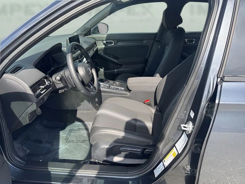 2025 Honda Civic 11th Gen - Image 9 of 31