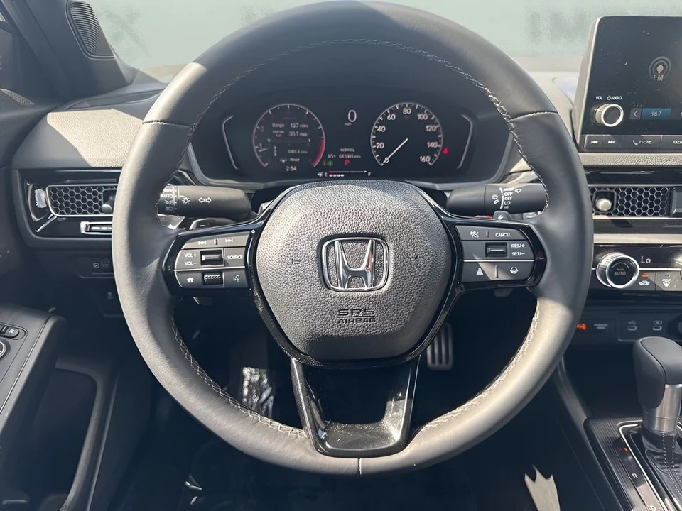 2025 Honda Civic 11th Gen - Image 12 of 31