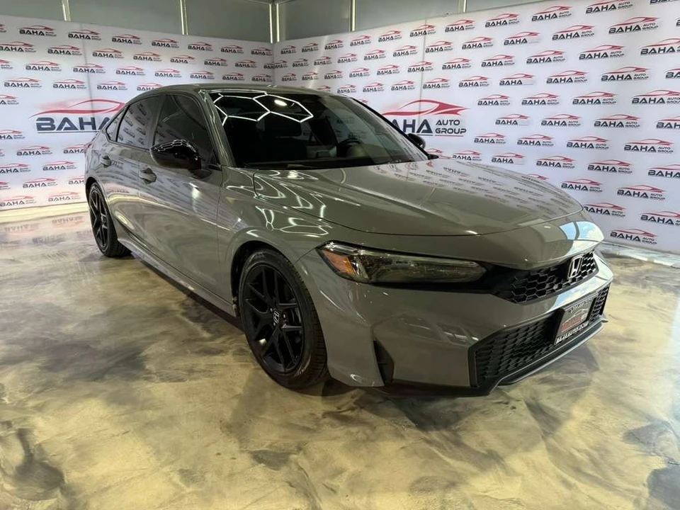 2025 Honda Civic 11th Gen - Image 5 of 31