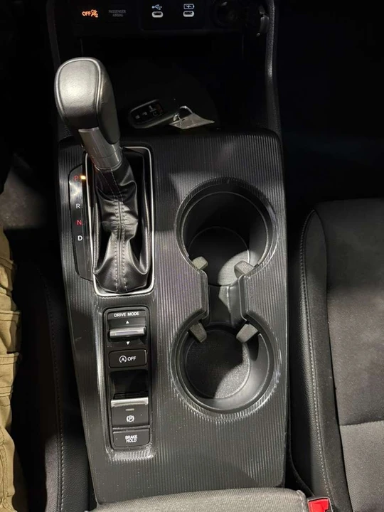 2025 Honda Civic 11th Gen - Image 18 of 31