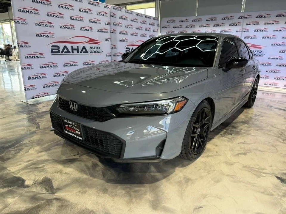 2025 Honda Civic 11th Gen - Image 2 of 31