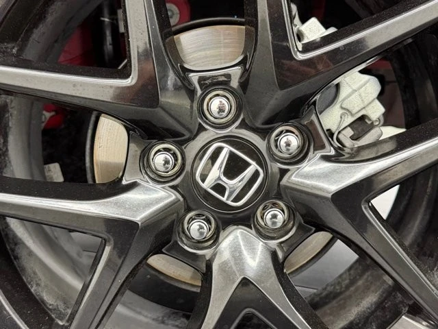 2025 Honda Civic 11th Gen - Image 15 of 21