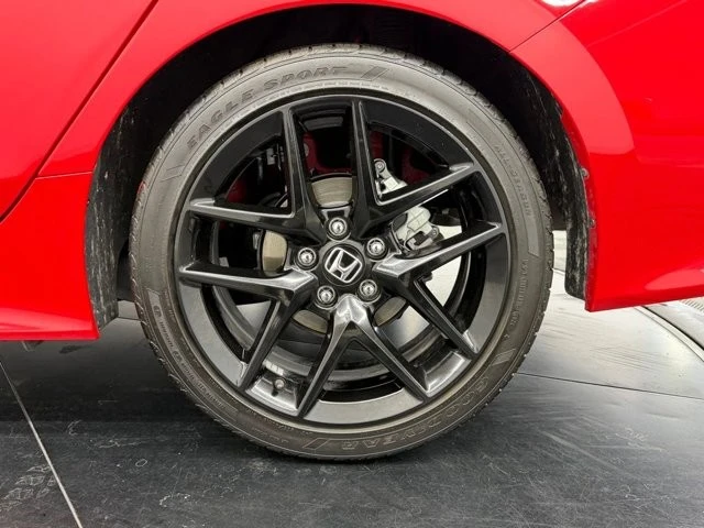 2025 Honda Civic 11th Gen - Image 14 of 21