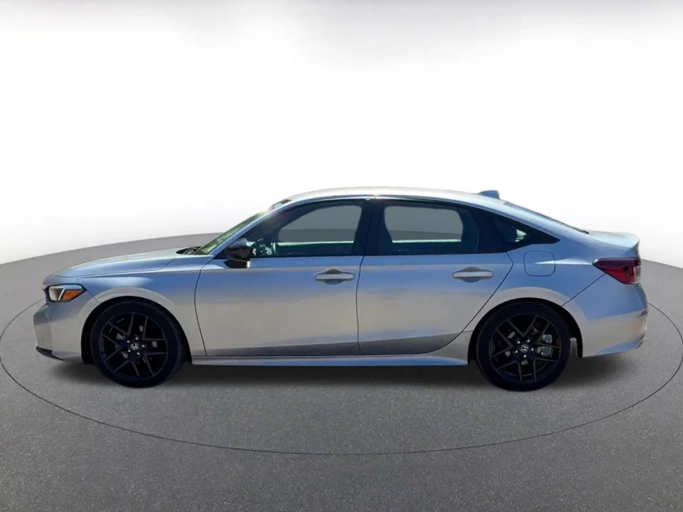 2025 Honda Civic 11th Gen - Image 7 of 31