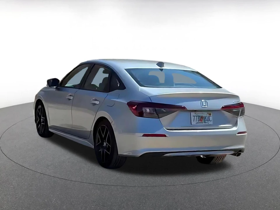 2025 Honda Civic 11th Gen - Image 13 of 31